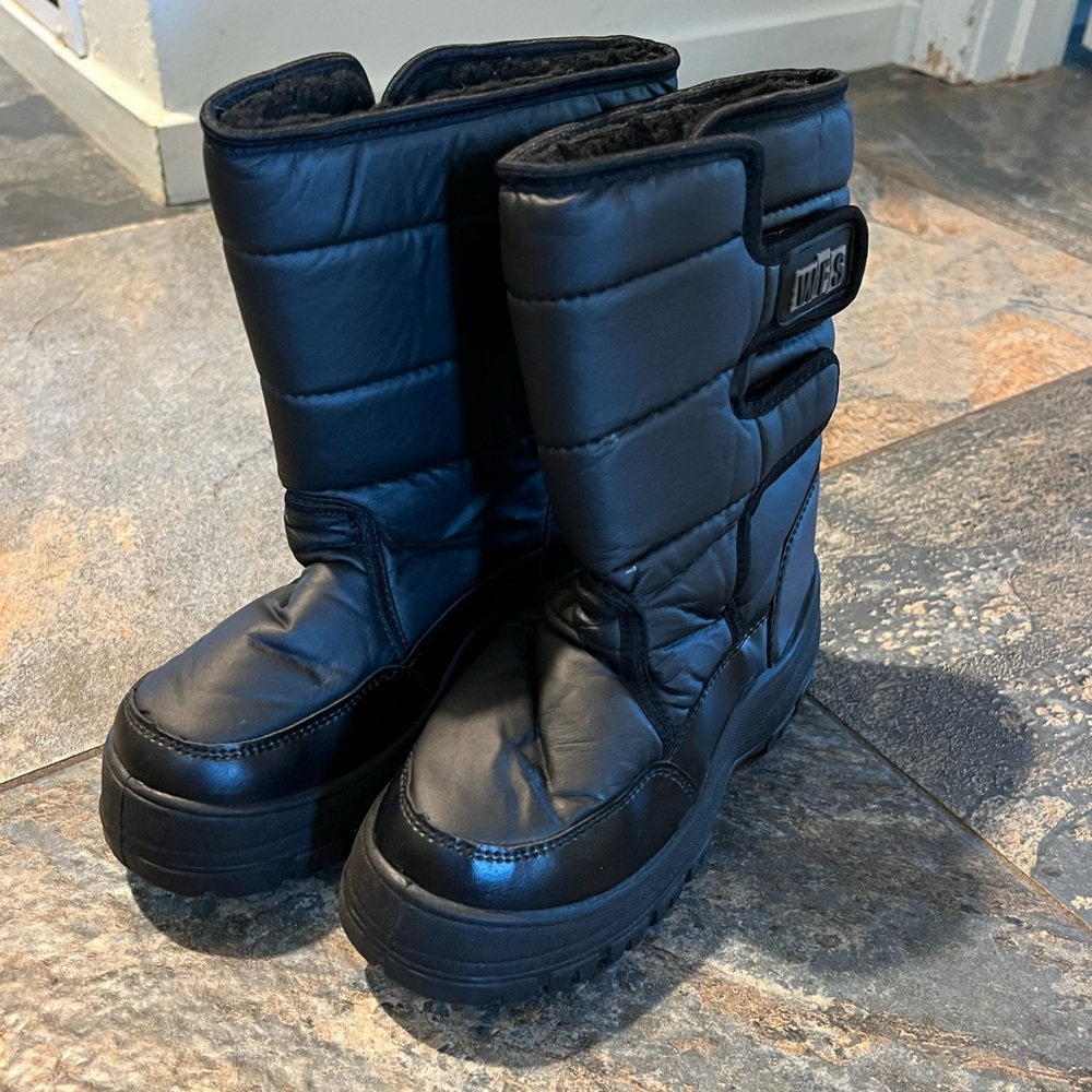 Kids snow boots